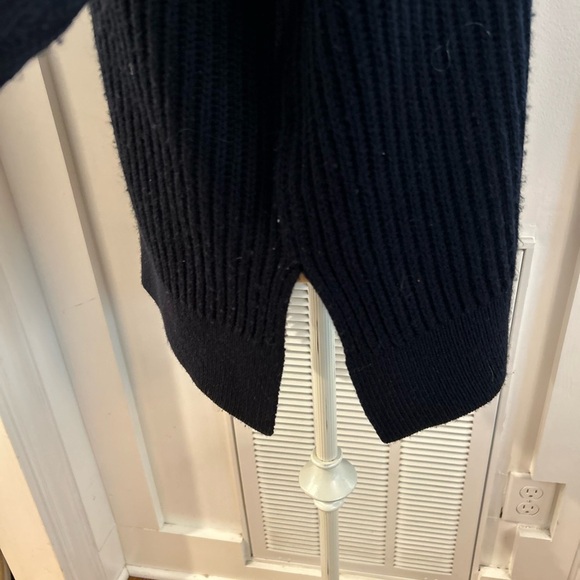 Ana X Pablo navy turtleneck wool sweater side slits oversized - Picture 5 of 7